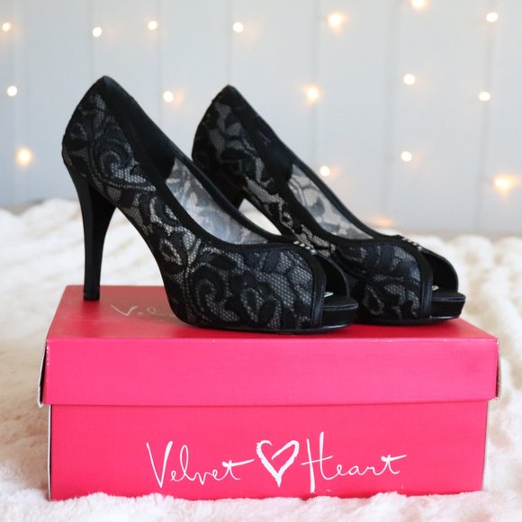 Black Lace 3" Peep Toe High Heels | 075 - Picture 3 of 8